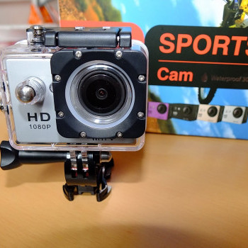 Vodootporna sportska kamera