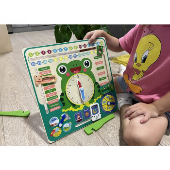 Kalendar-sat za decu u obliku žabe